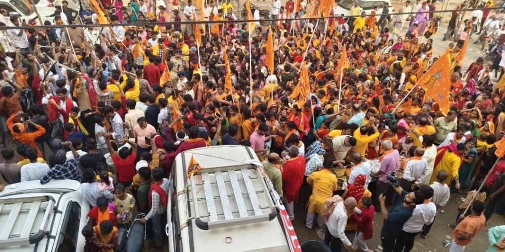 रामनवमी के भव्य शोभयात्रा को लेकर माँ अन्नपूर्णा सेवा समिति द्वारा जयनगर मे लगाया गया निःशुल्क लंगर सेवा